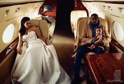 Любовь напоказ: семейство Кардашиан-Уэст снялось в Vogue