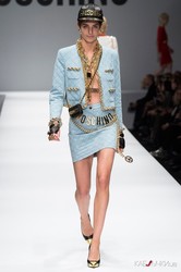 Сыр, поп-корн и Макдональдс - показ Moschino осень-зима 2014/2015