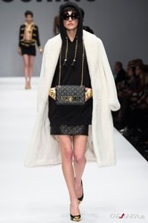 Сыр, поп-корн и Макдональдс - показ Moschino осень-зима 2014/2015