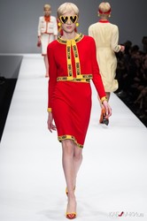 Сыр, поп-корн и Макдональдс - показ Moschino осень-зима 2014/2015