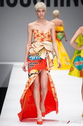 Сыр, поп-корн и Макдональдс - показ Moschino осень-зима 2014/2015