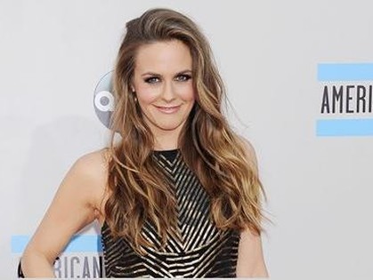 Звездный look: Алисия Сильверстоун