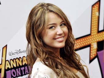 Майли Сайрус рассуждает о сексе и носит мало одежды