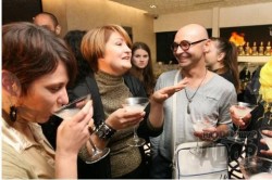 Стартовала Украинская неделя моды. На вечеринке в честь открытия модели спотыкались на подиуме и пили текилу