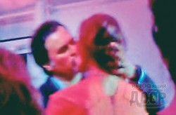 Меладзе напал на журналистку из-за страстного поцелуя с Джанабаевой