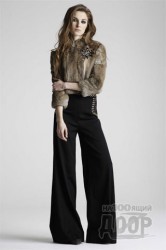 Почему мужчины любят девушек в брюках