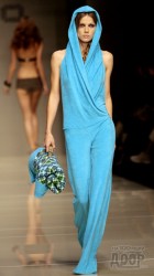 Почему мужчины любят девушек в брюках